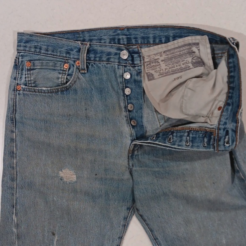 Levi's 501 Distressed Ripped Jeans - Picture 5 of 10